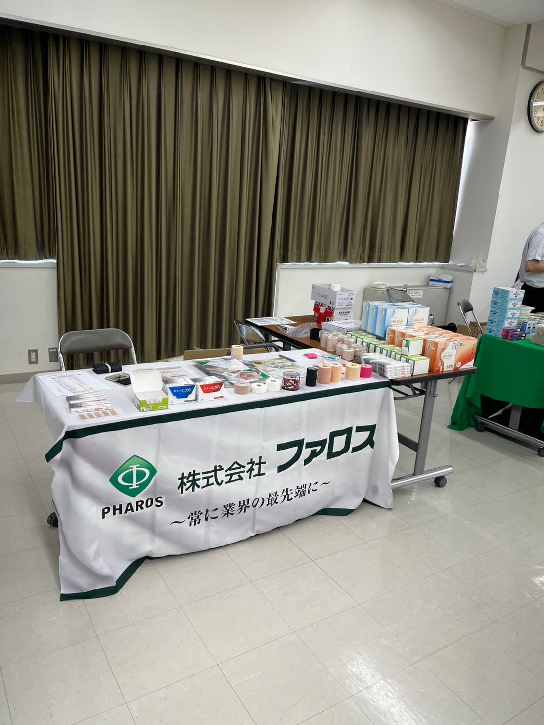 横浜呉竹医療専門学校「くれたけ祭」にて展示いたしました